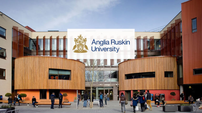 Anglia Ruskin University học bổng